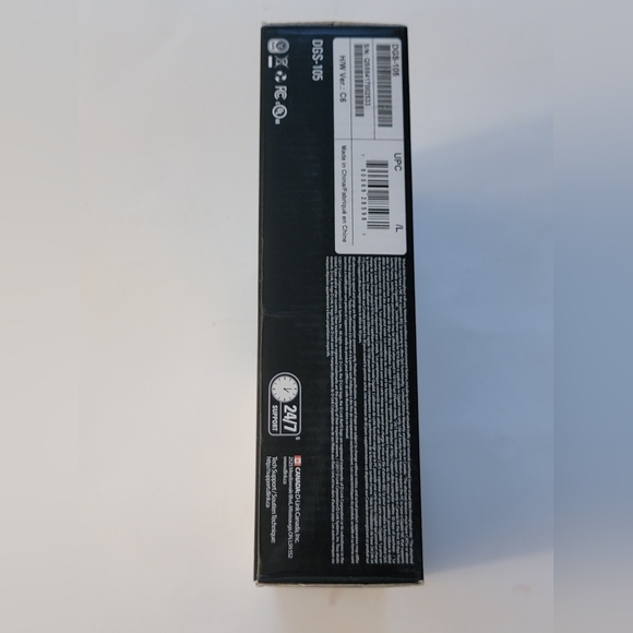 D-Link 5 Port Gigabit Unmanaged Metal Desktop Switch, Plug and play, QoS, Cable - Picture 7 of 10